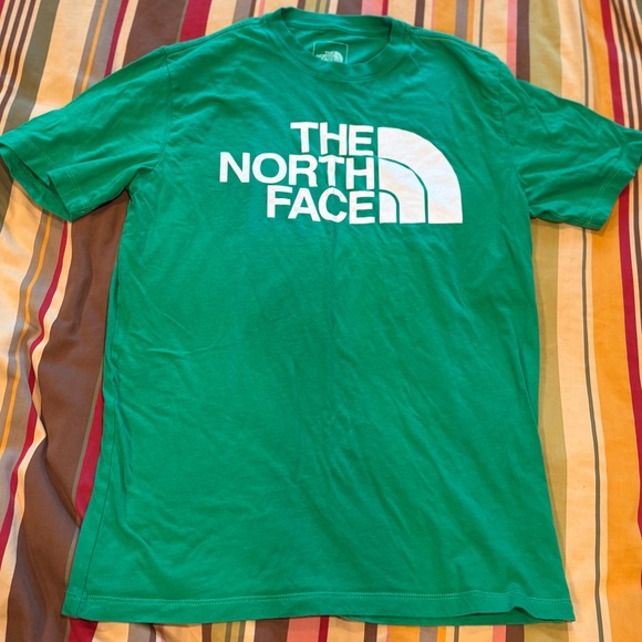 The North Face Vibrant Green Short Sleeve Tee - Picture 1 of 3